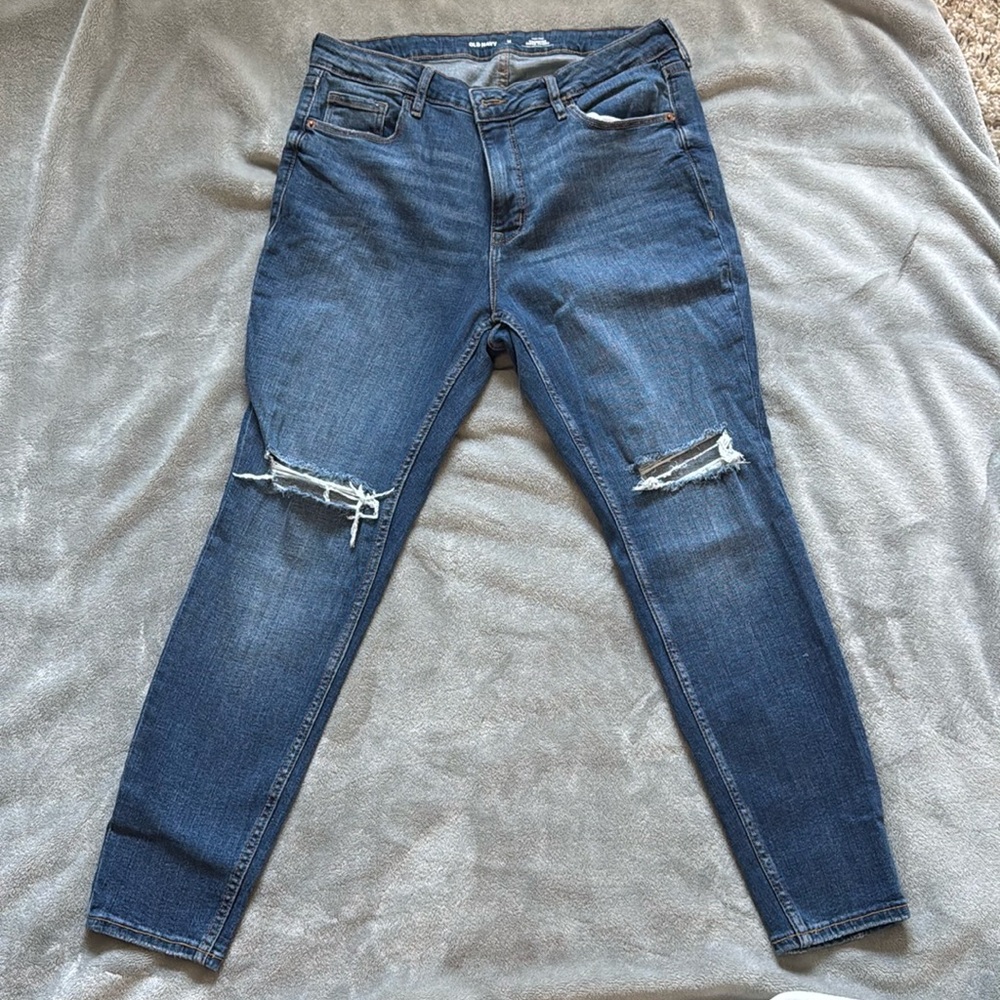BRAND NEW!! Old navy high rise jeans!